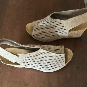 Wedge sandals